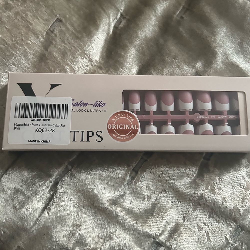 French tip press on nails